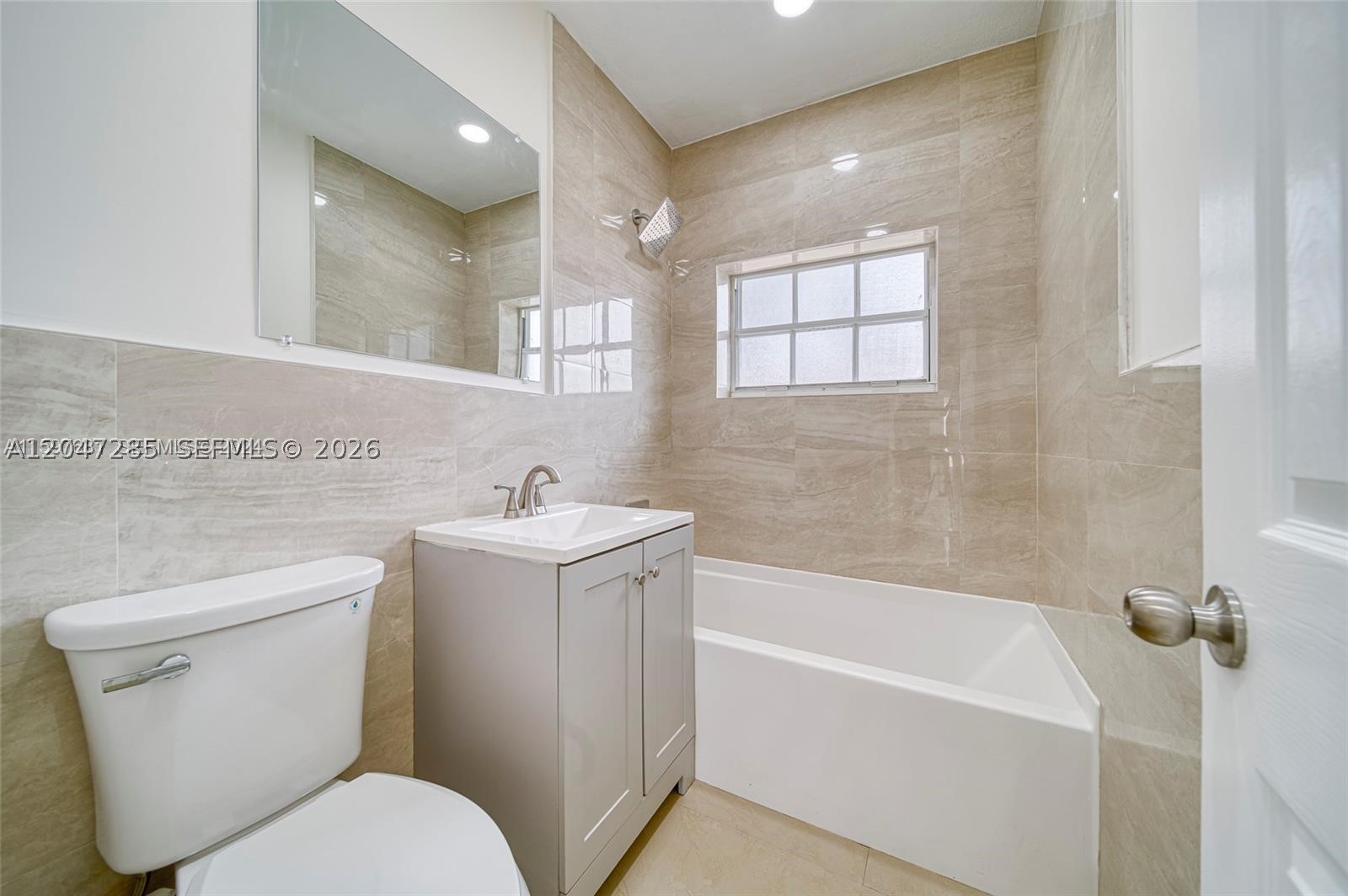 1747 Nw 40th St 1747 Property Photo 9