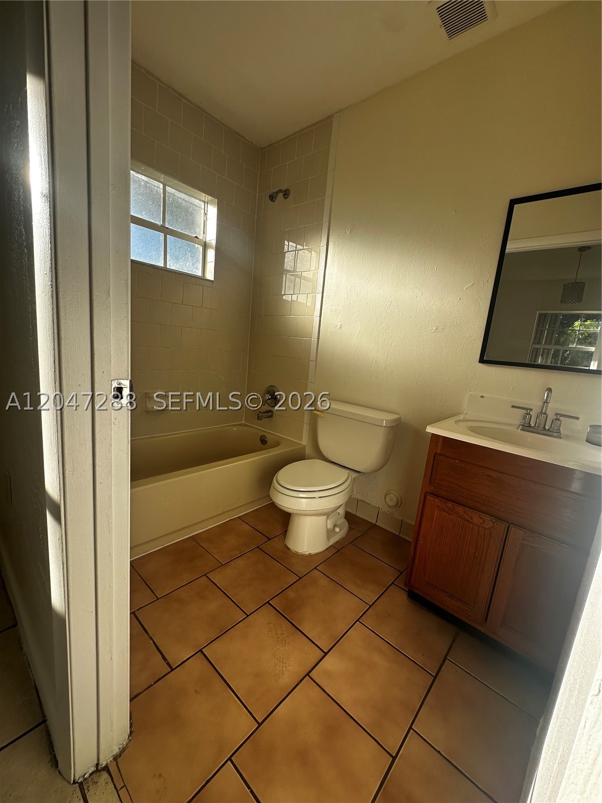 A12047288 Property Photo 12