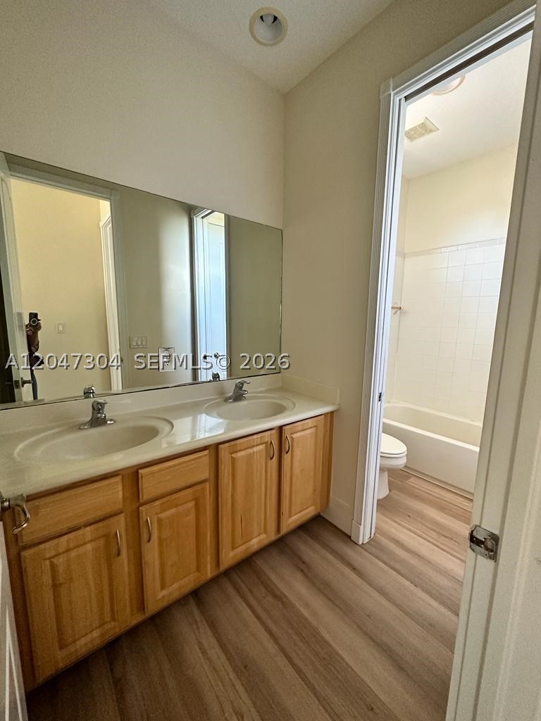 1926 Ne 3rd Ct 1926 Property Photo 19