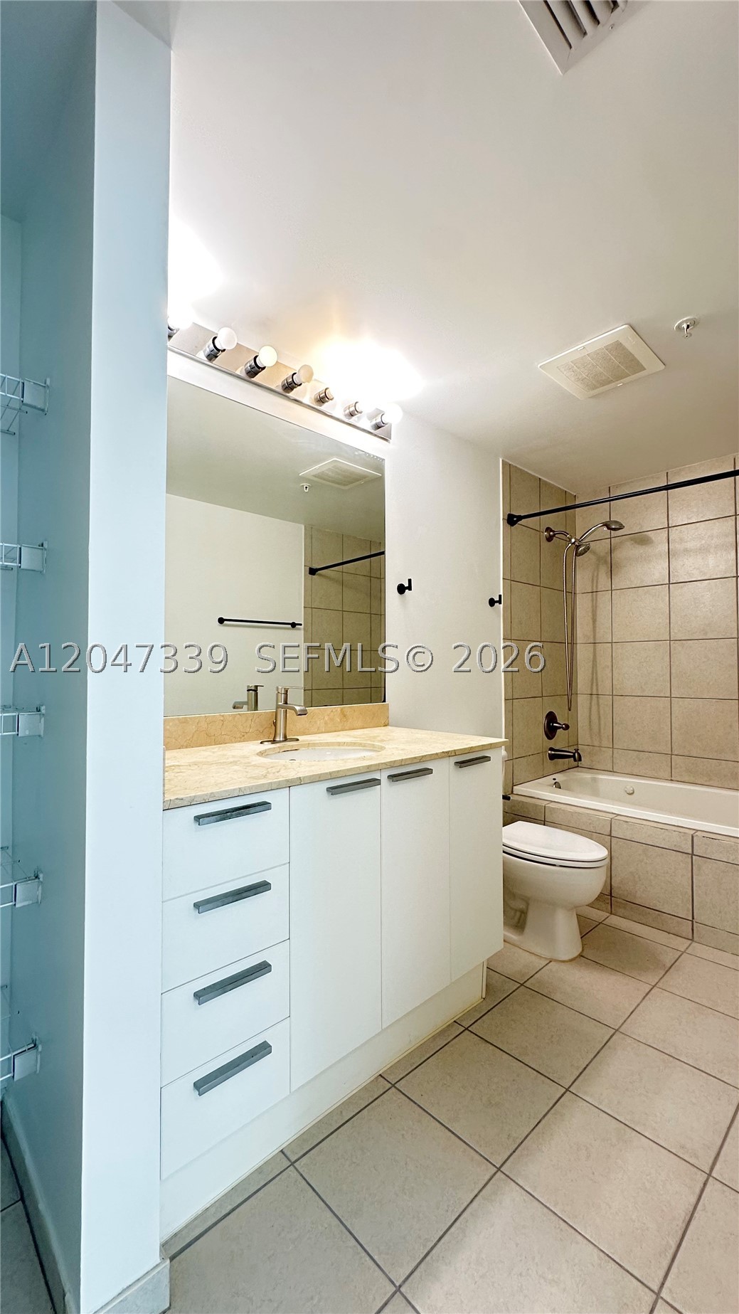 140 S Dixie Hwy 808 Property Photo 7