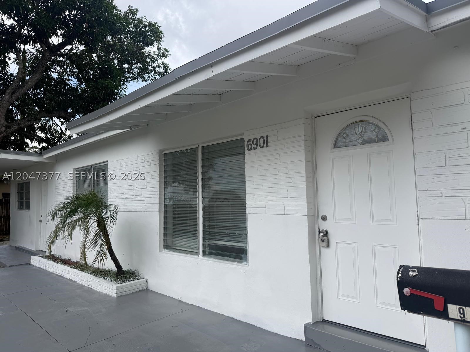 6901 Thomas St Property Photo 1