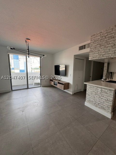 36 NW 6th Ave 505 Property Photo 1