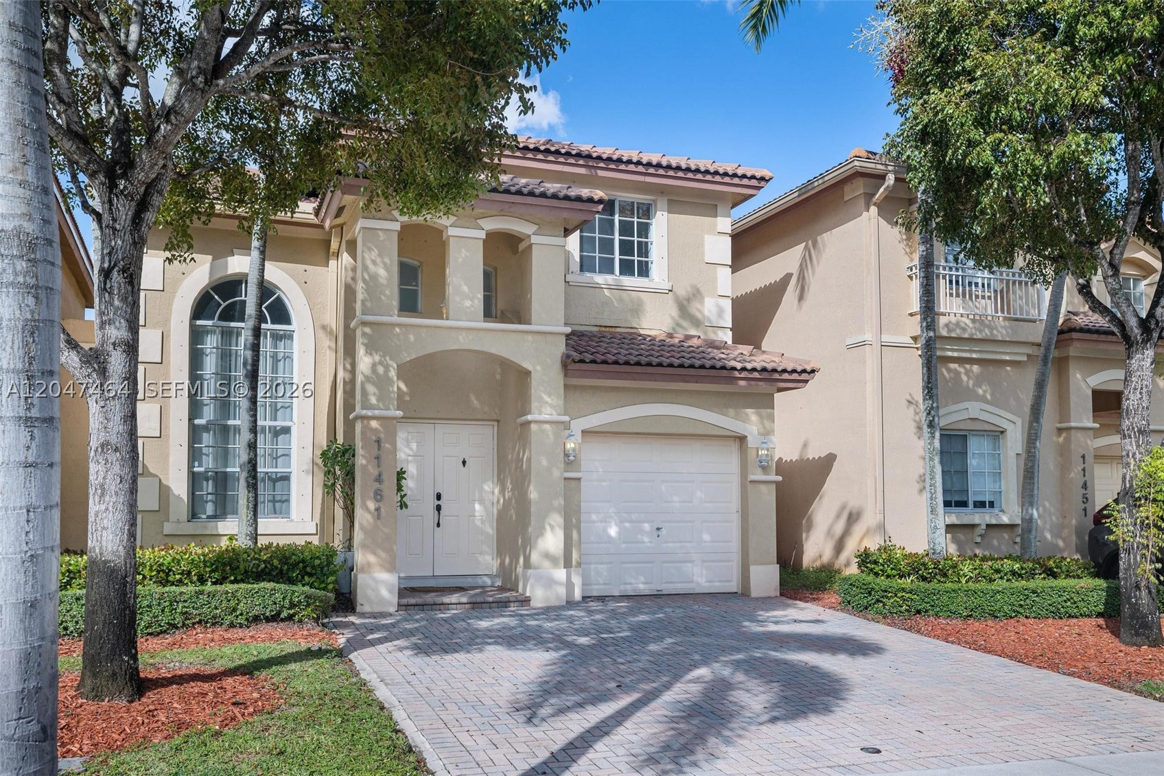 A12047464 Property Photo 1
