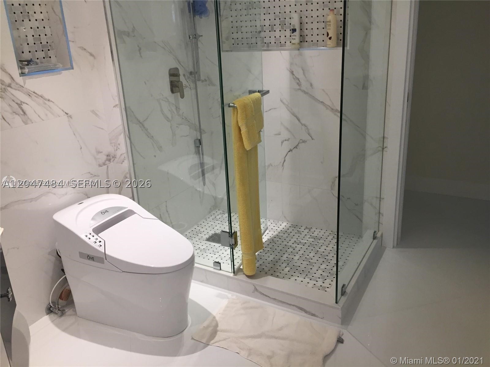 16485 Collins Ave 538 Property Photo 4