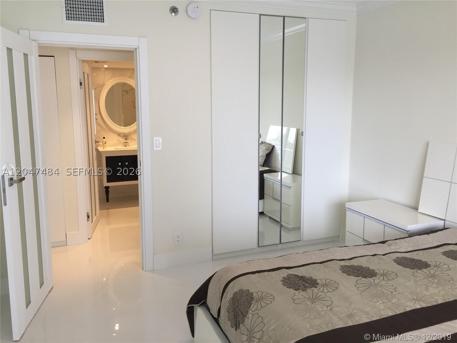 16485 Collins Ave 538 Property Photo 9