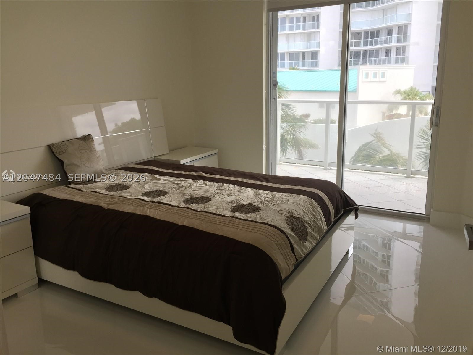 16485 Collins Ave 538 Property Photo 10