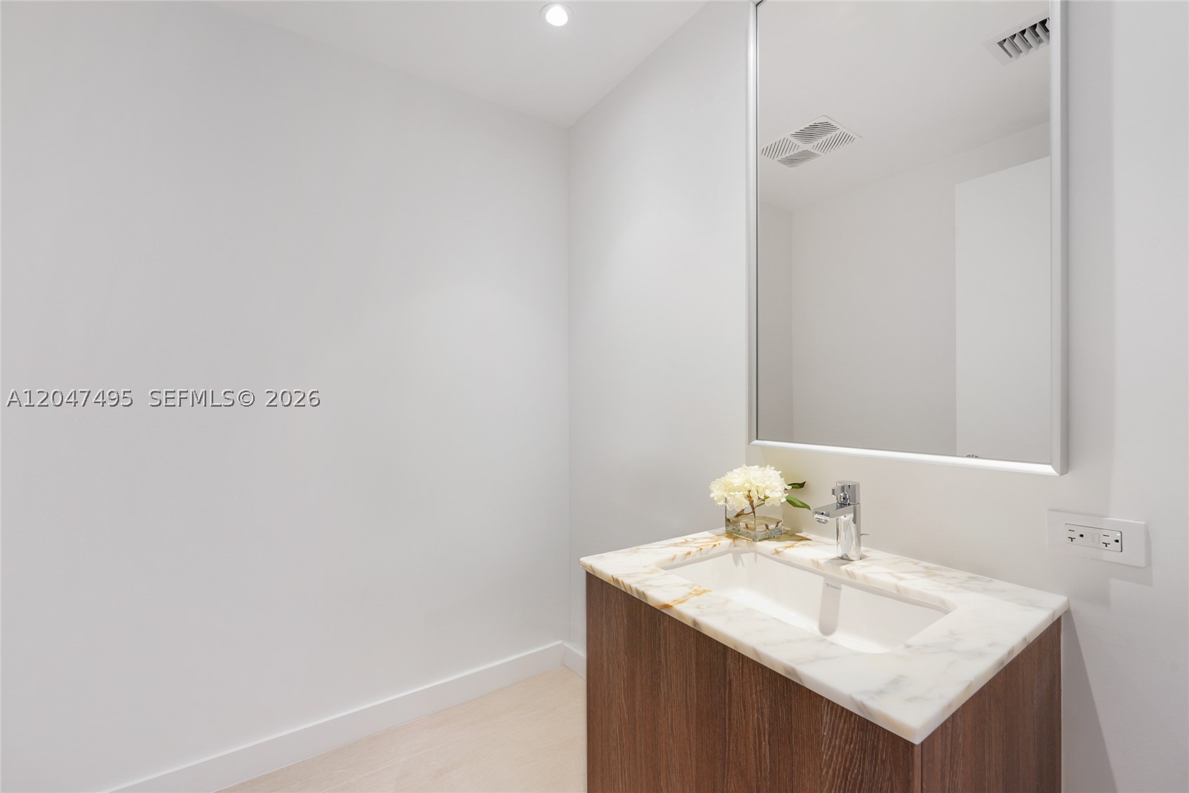 500 Alton Rd 1506 Property Photo 9