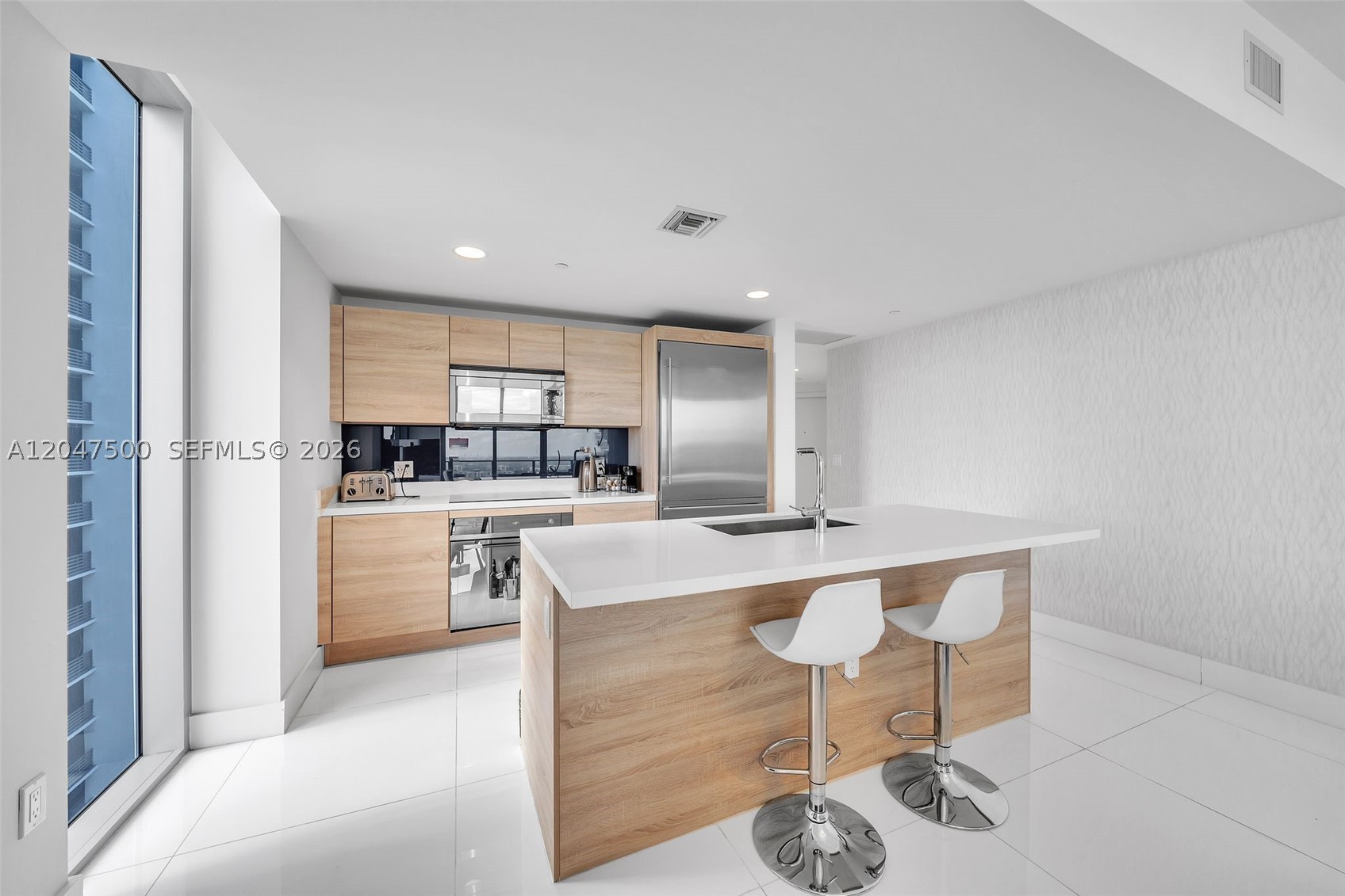 16385 Biscayne Blvd 2707 Property Photo 17