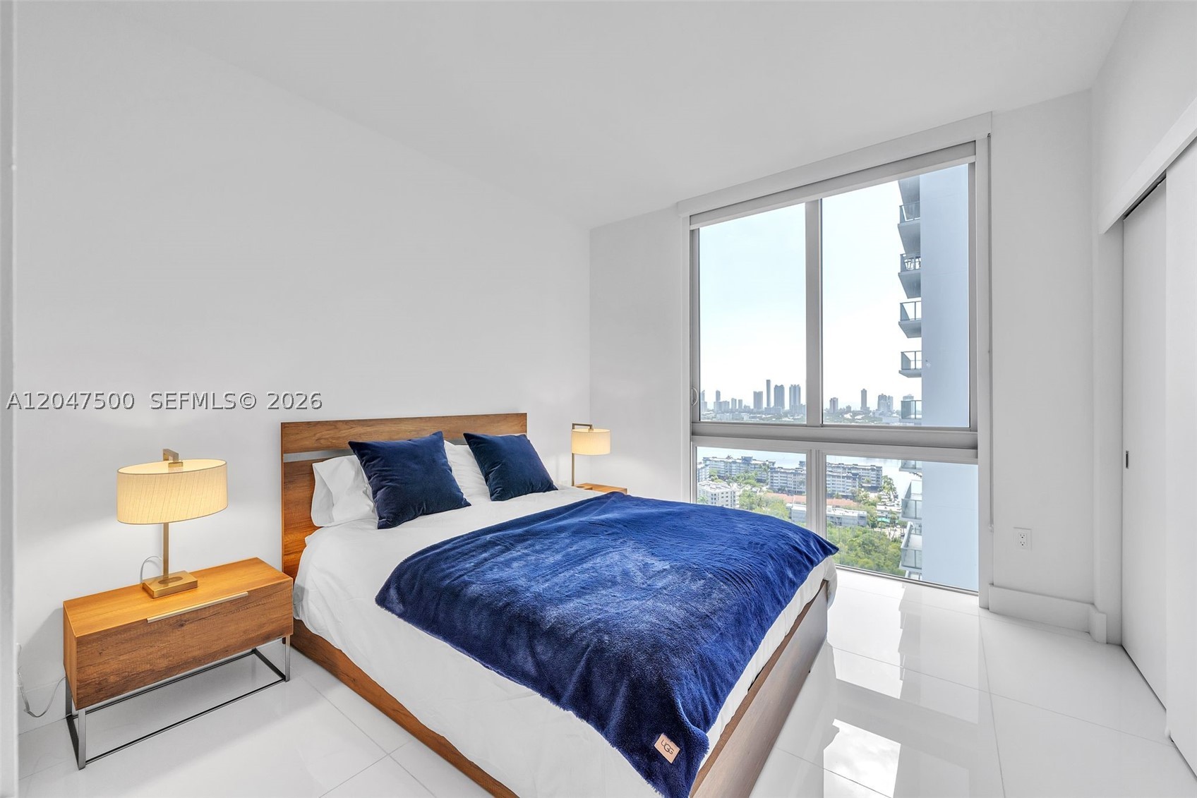 16385 Biscayne Blvd 2707 Property Photo 24