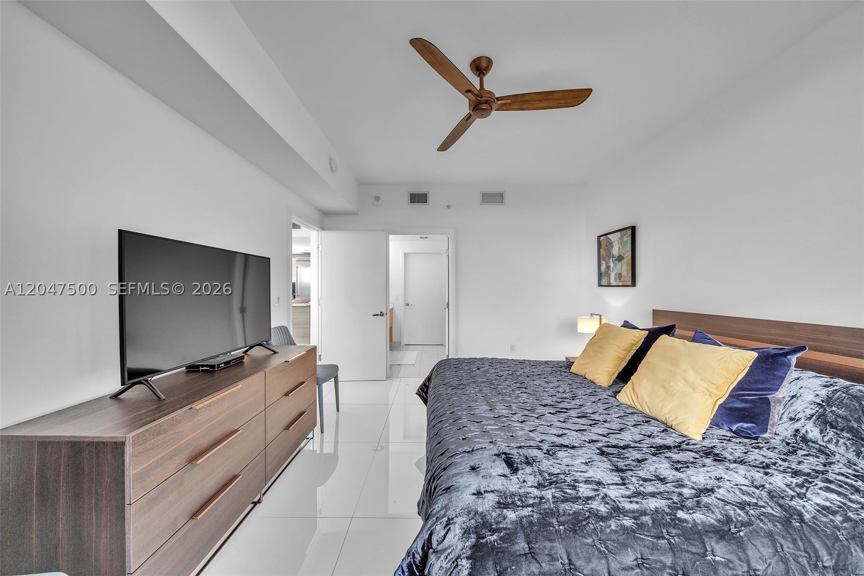 16385 Biscayne Blvd 2707 Property Photo 30