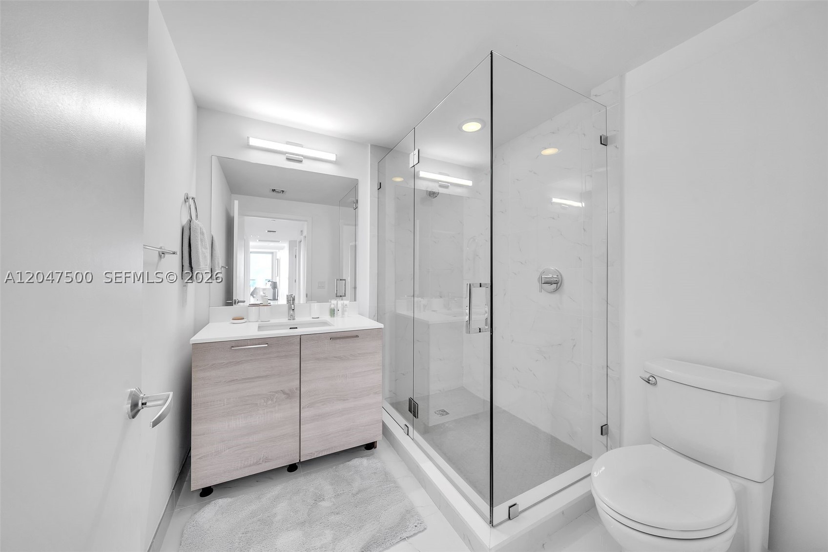 16385 Biscayne Blvd 2707 Property Photo 33