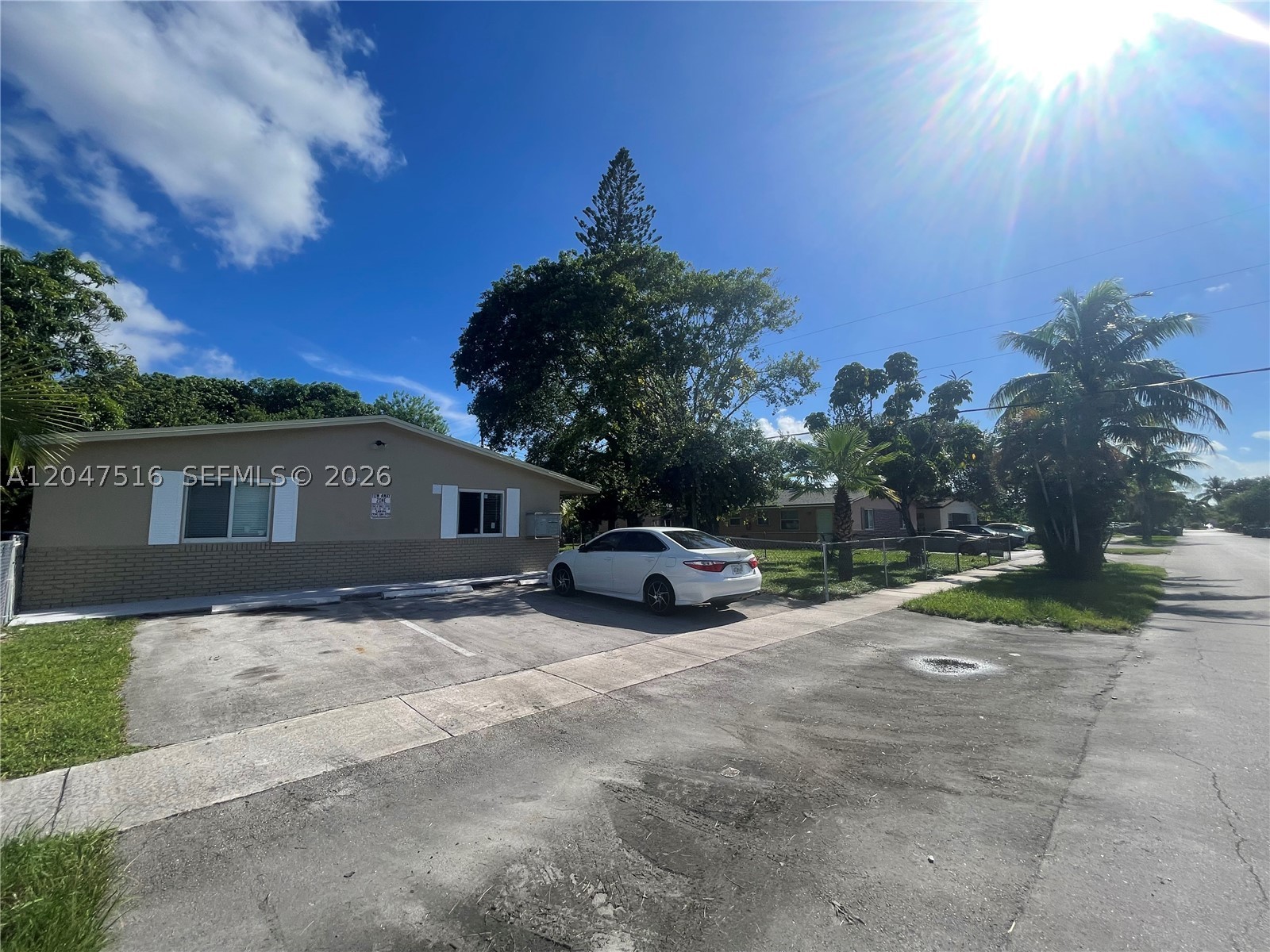 5200 Nw 16th St 1 Property Photo 5
