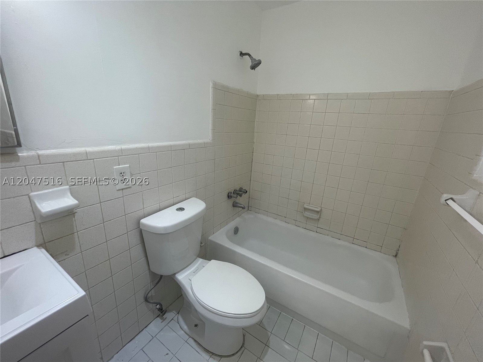 5200 Nw 16th St 1 Property Photo 13