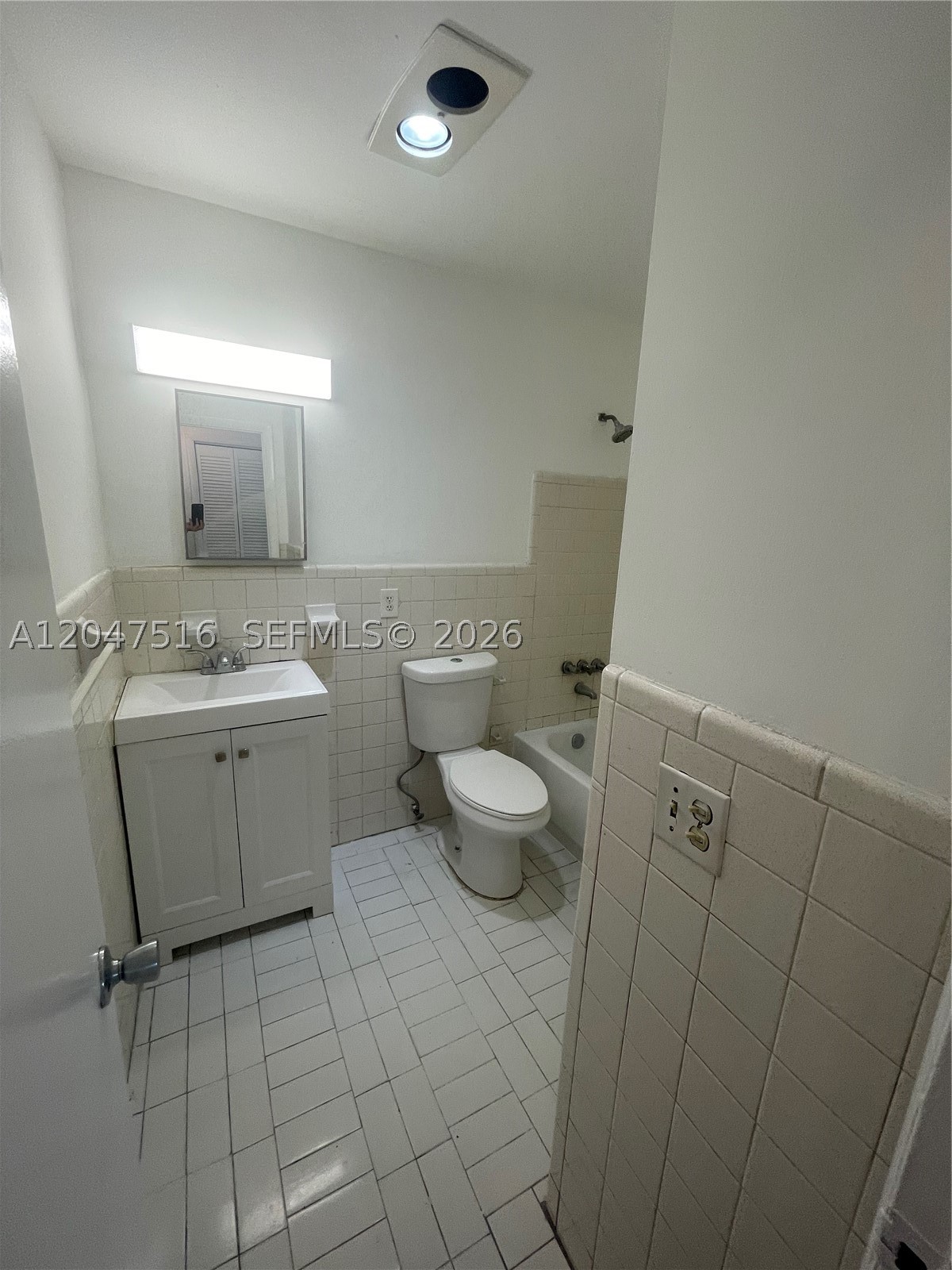 5200 Nw 16th St 1 Property Photo 14