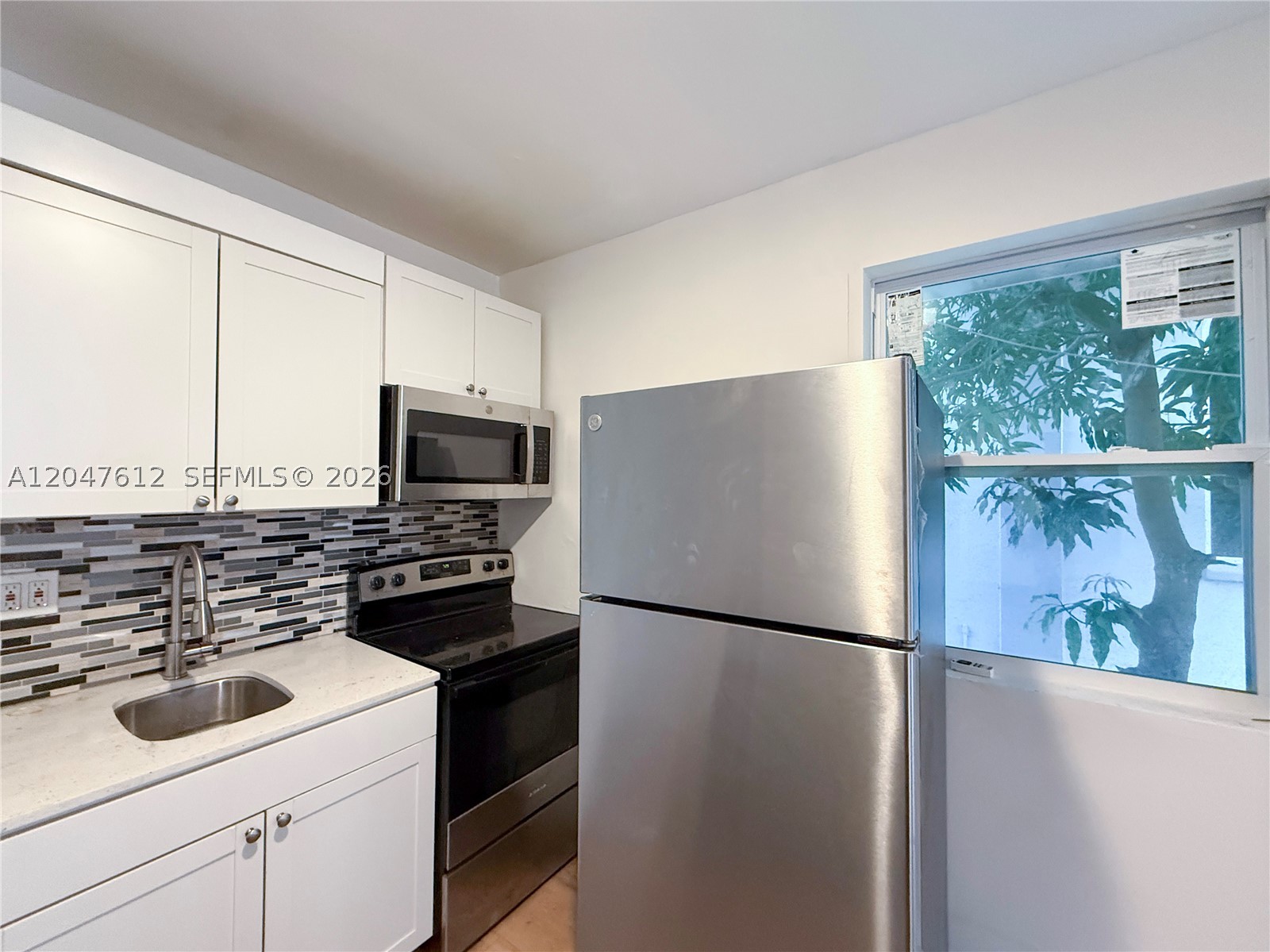 2 Sw 6th Ave 4 Property Photo 2