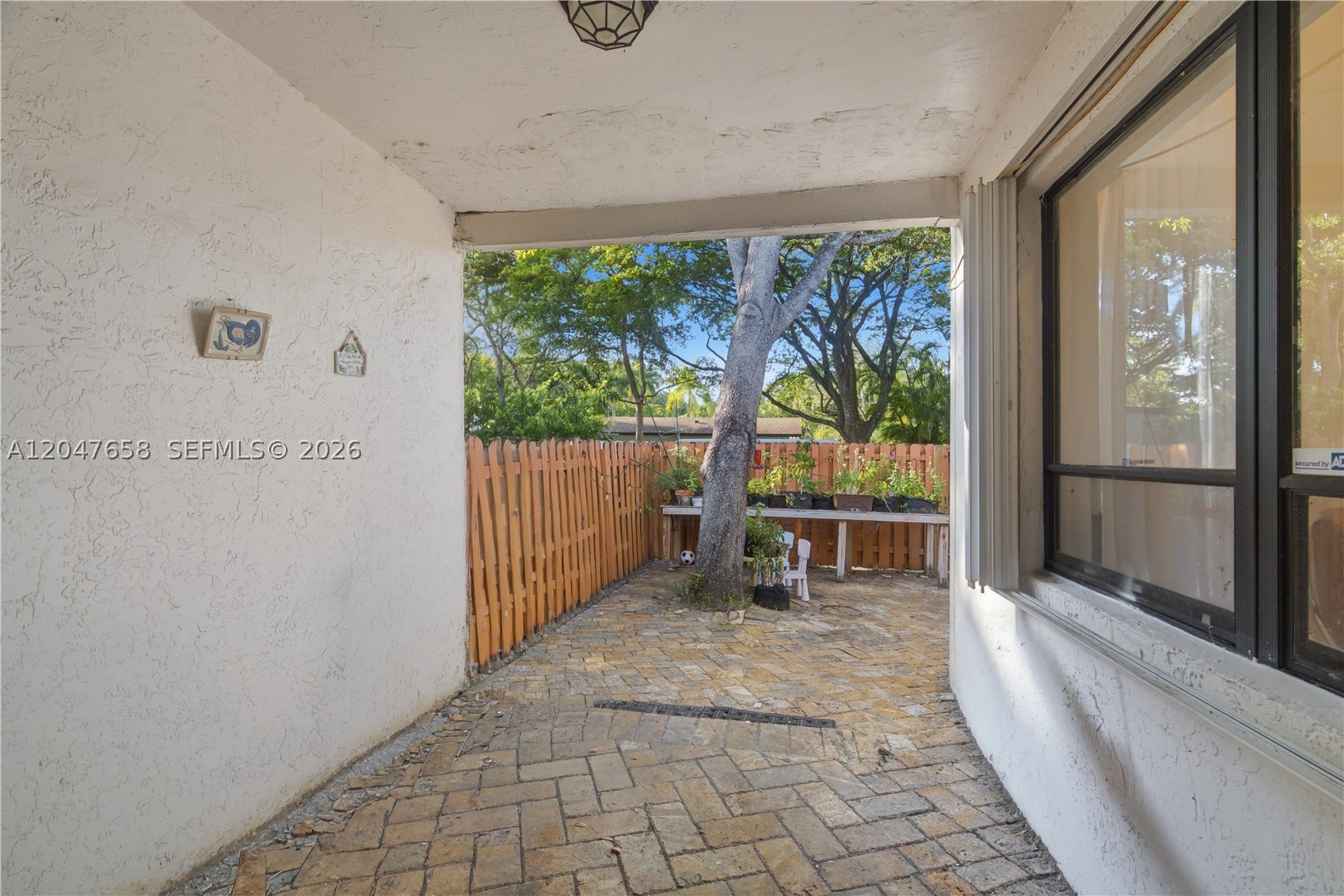 2822 N 34th Ave Property Photo 11