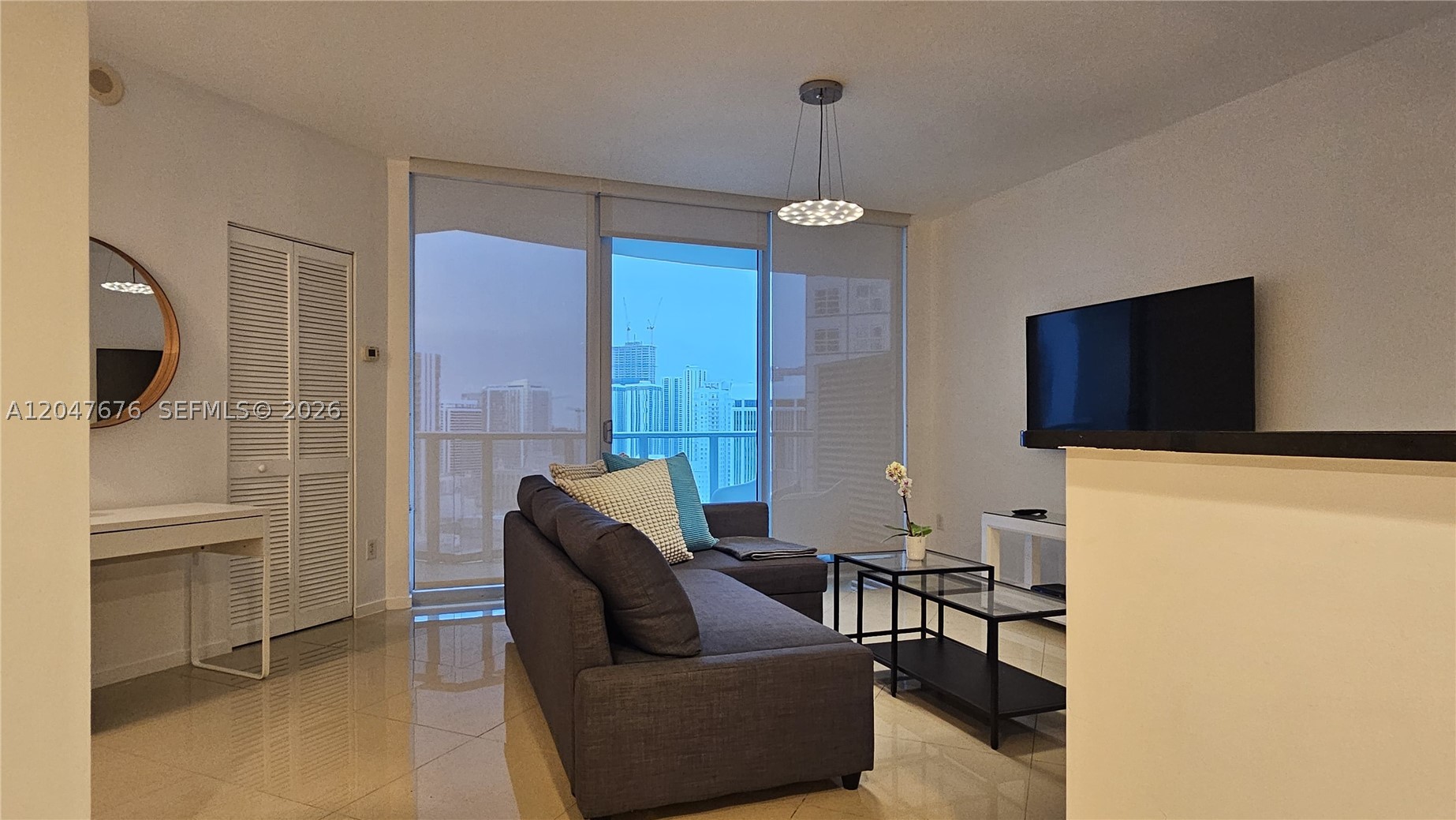 300 S Biscayne Blvd T-2905 Property Photo 8