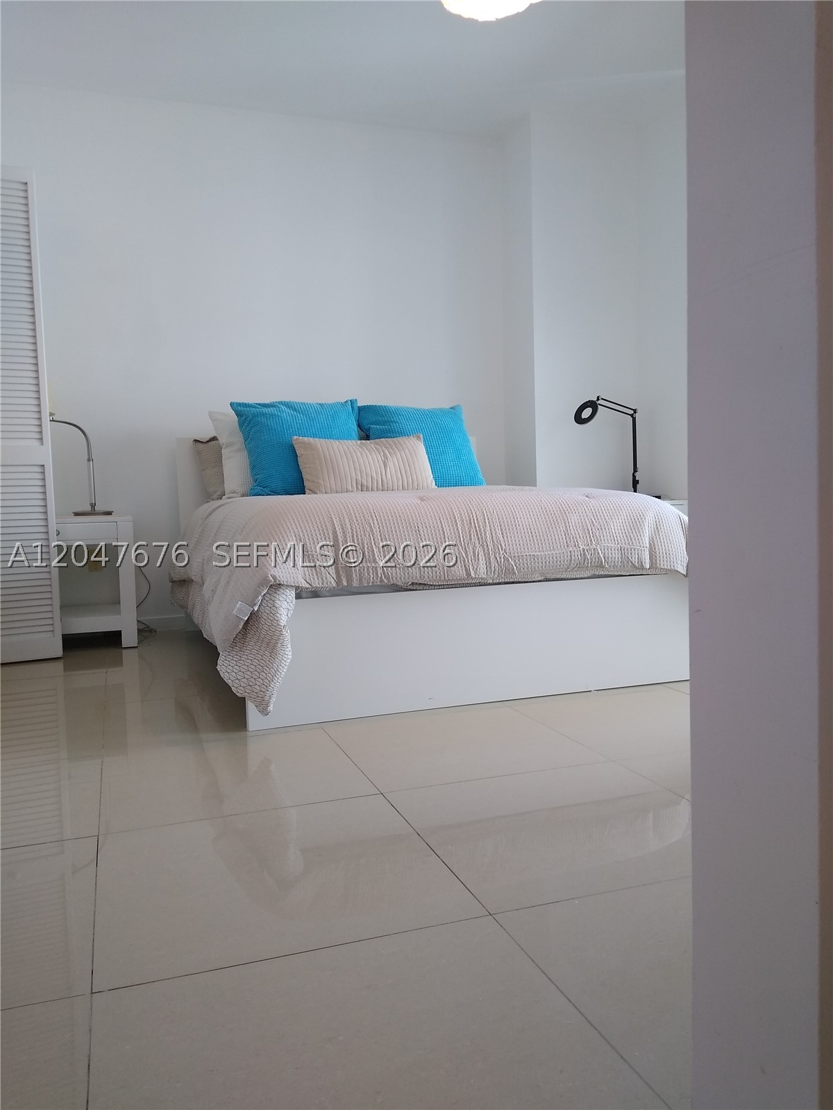 300 S Biscayne Blvd T-2905 Property Photo 19