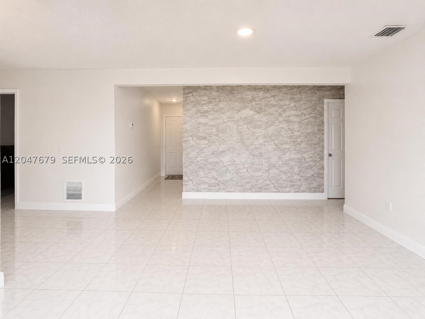 7612 Plantation Blvd Property Photo 3