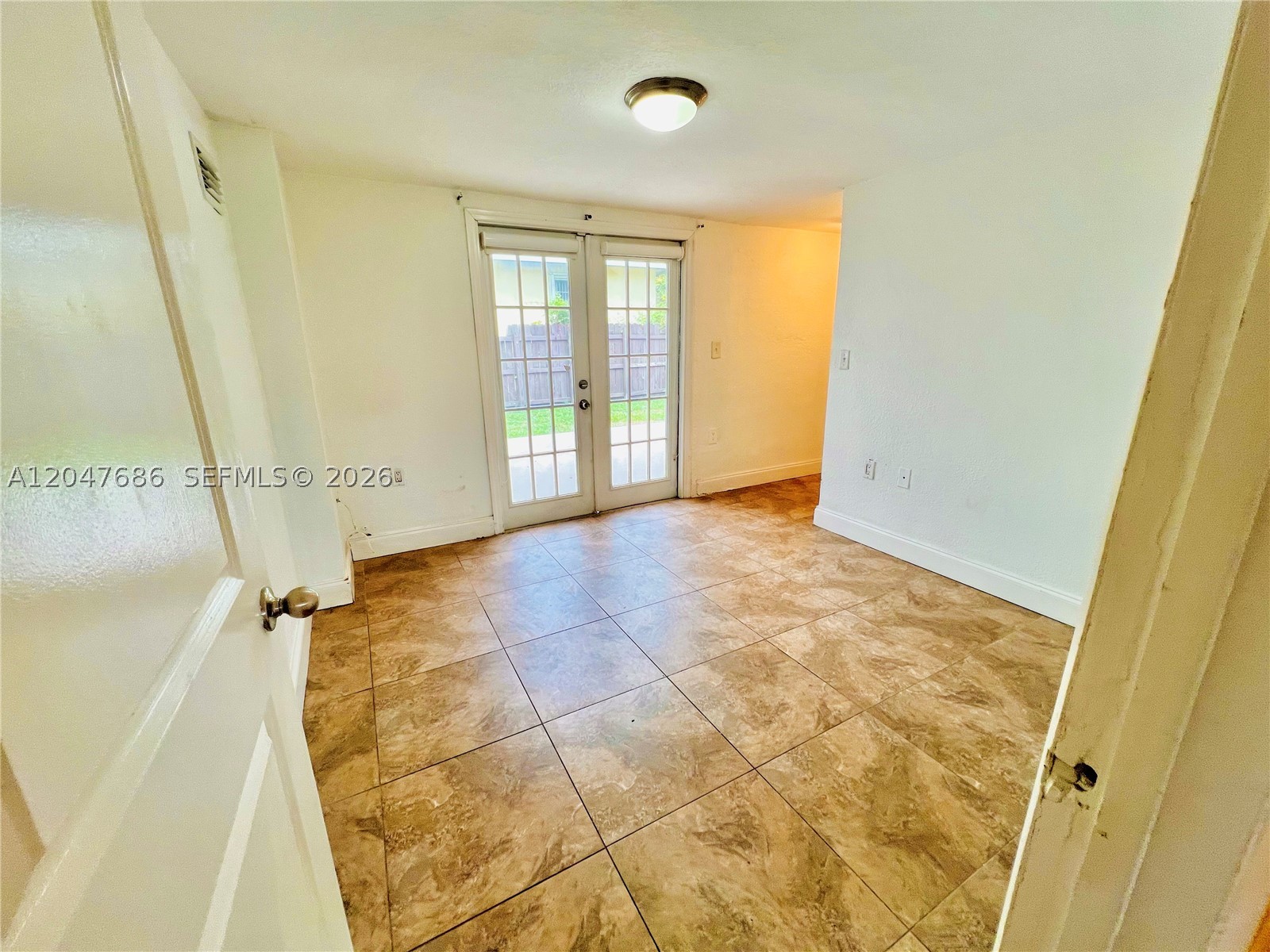 410 Pinecrest Dr 1 Property Photo 14