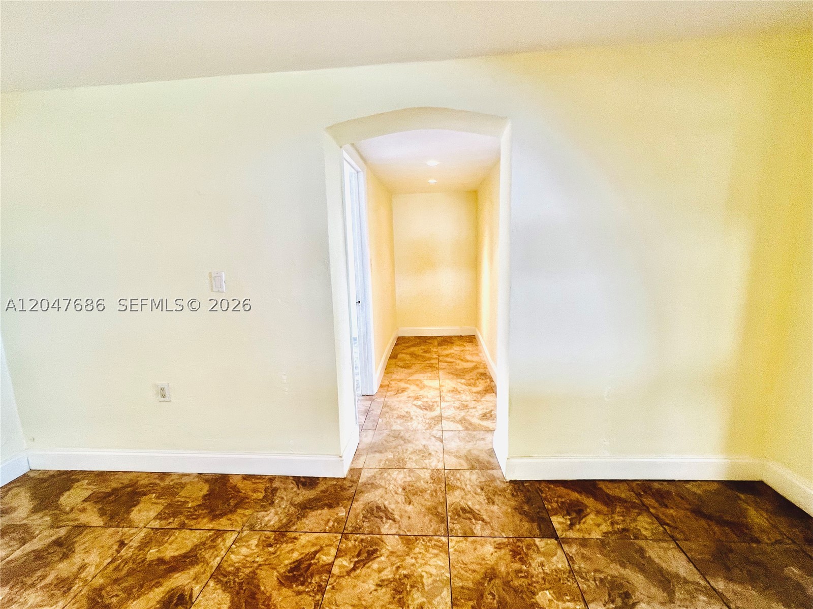 410 Pinecrest Dr 1 Property Photo 15
