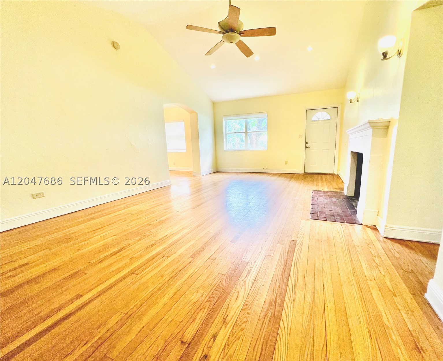 410 Pinecrest Dr 1 Property Photo 19