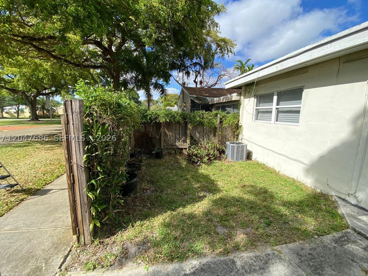 410 Pinecrest Dr 1 Property Photo 40