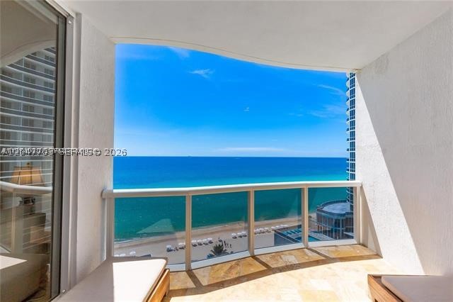 16001 Collins Ave 1106 Property Photo 32