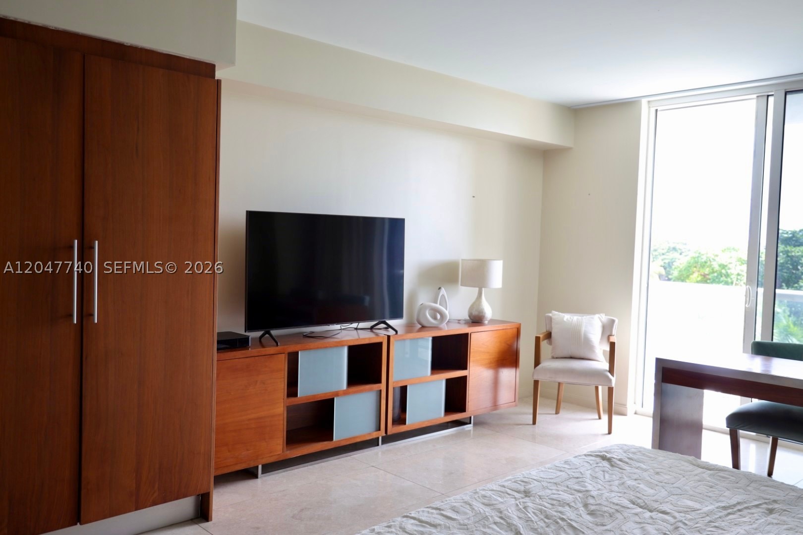 50 Biscayne Blvd 606 Property Photo 3