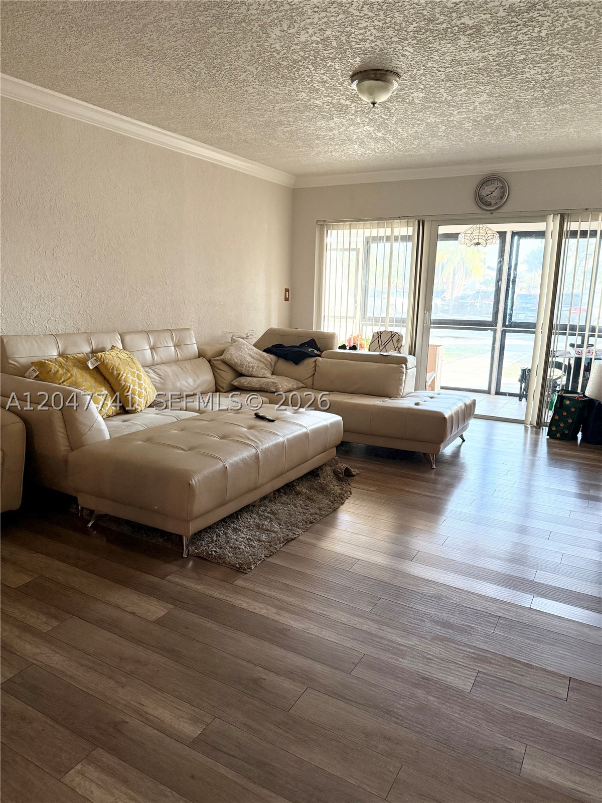 120 Lakeview Dr 114 Property Photo 2