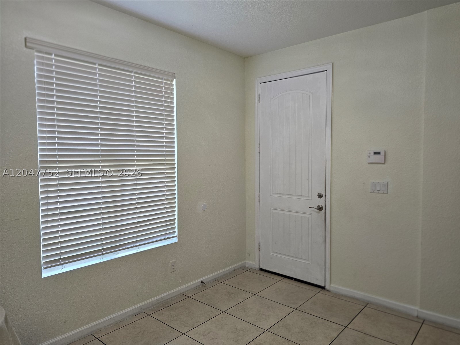 146 Sw 7th Ct Property Photo 3