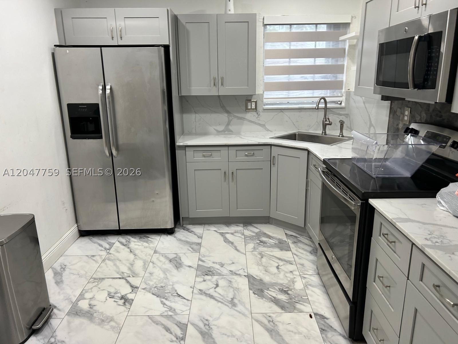 18130 Nw 25th Ave Property Photo 1