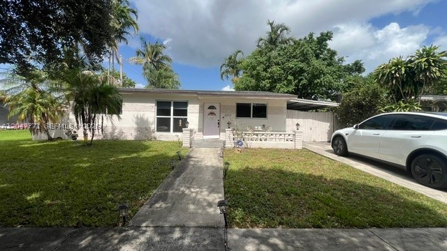 3000 N 72nd Way Property Photo 3