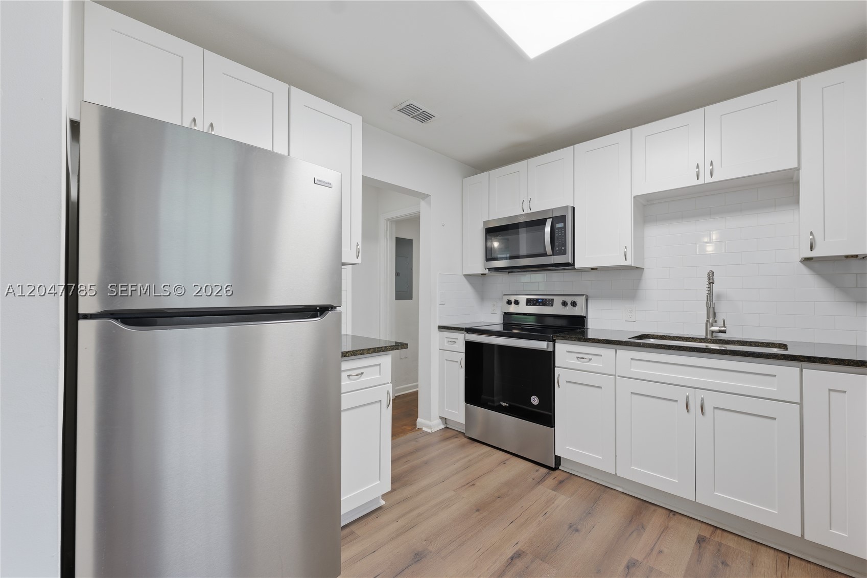 1332 Placid Pl Property Photo 10