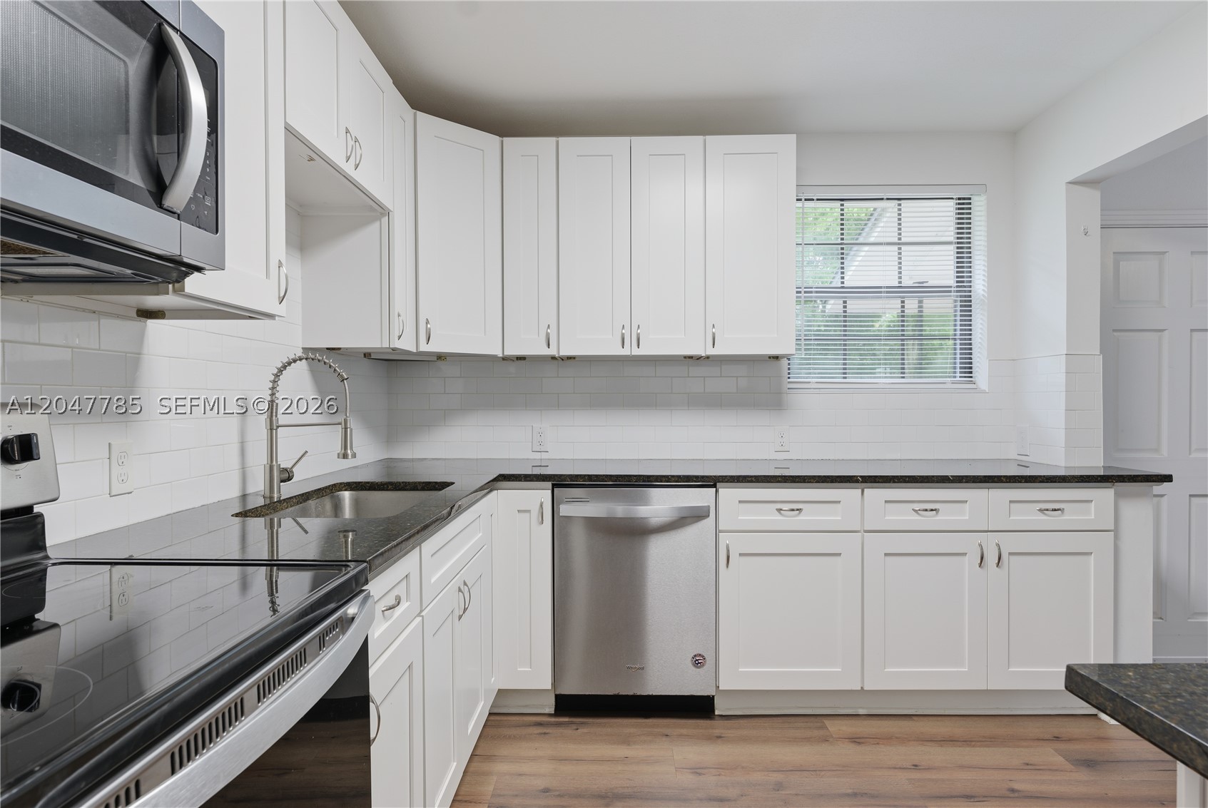 1332 Placid Pl Property Photo 12