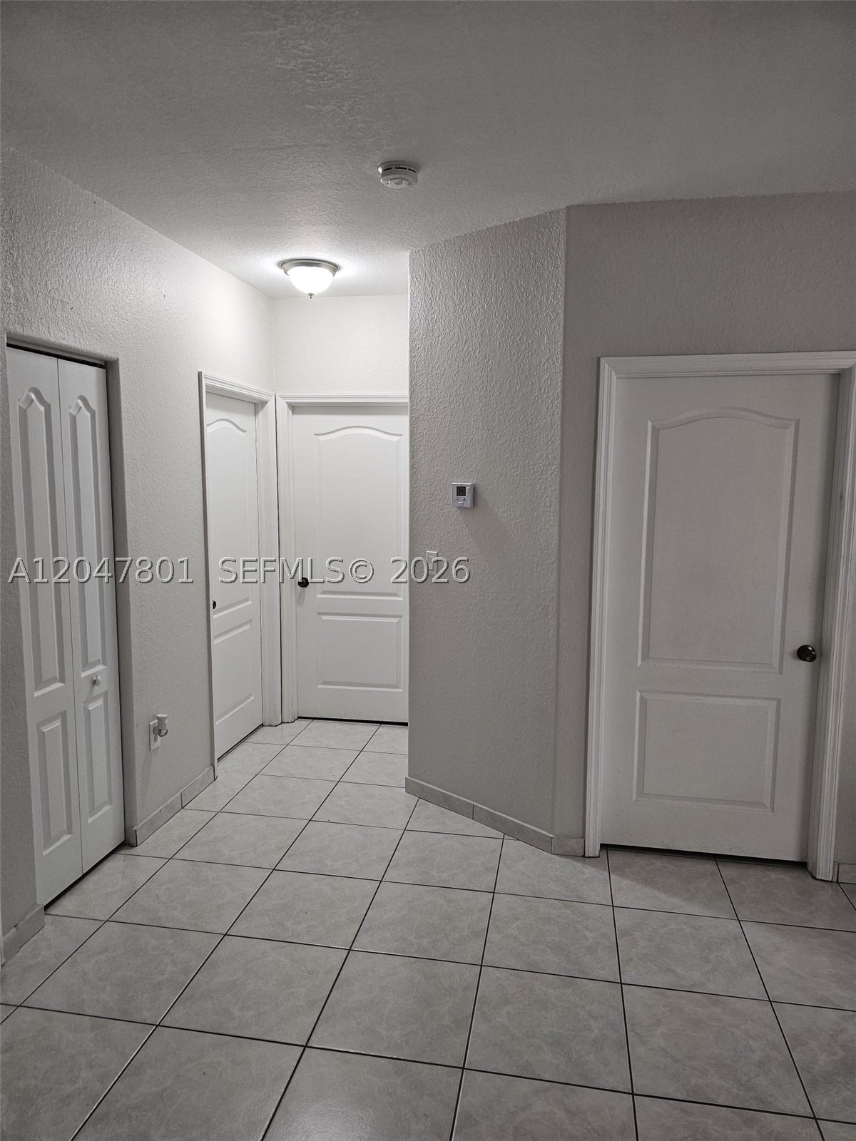 7565 N Augusta Dr 7567 Property Photo 6