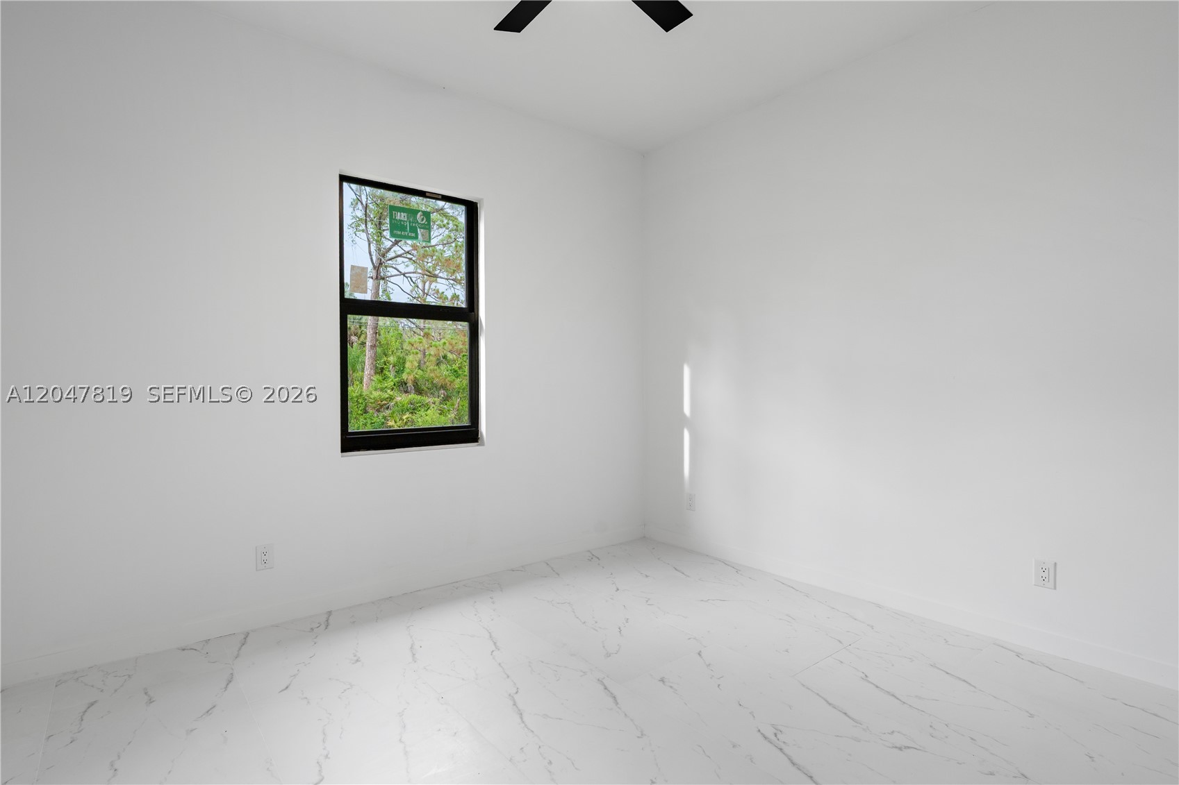 12086 Chamberlain Blvd Property Photo 26