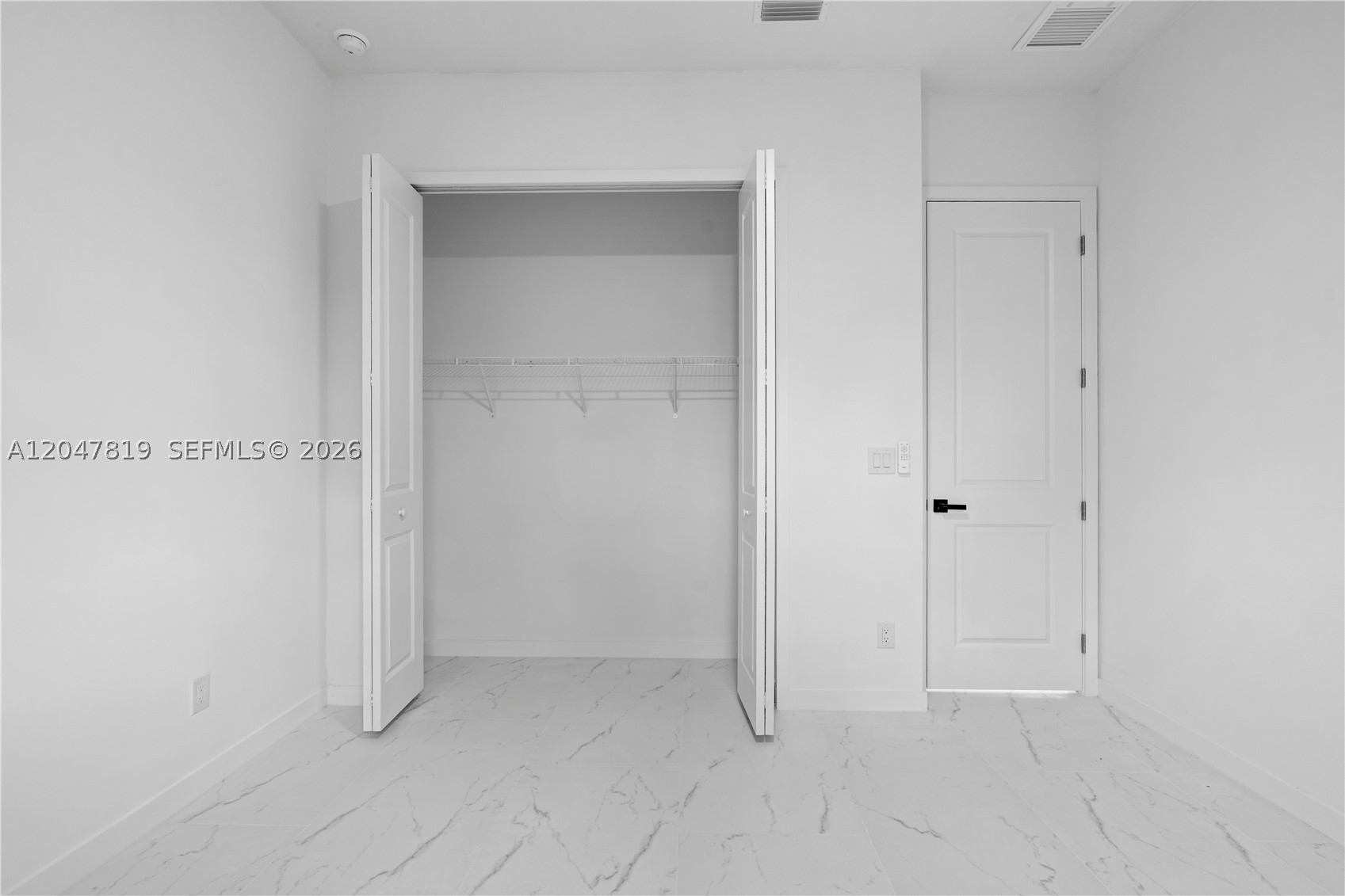 12086 Chamberlain Blvd Property Photo 27