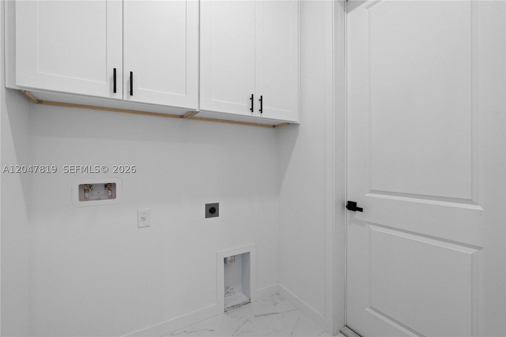 12086 Chamberlain Blvd Property Photo 29