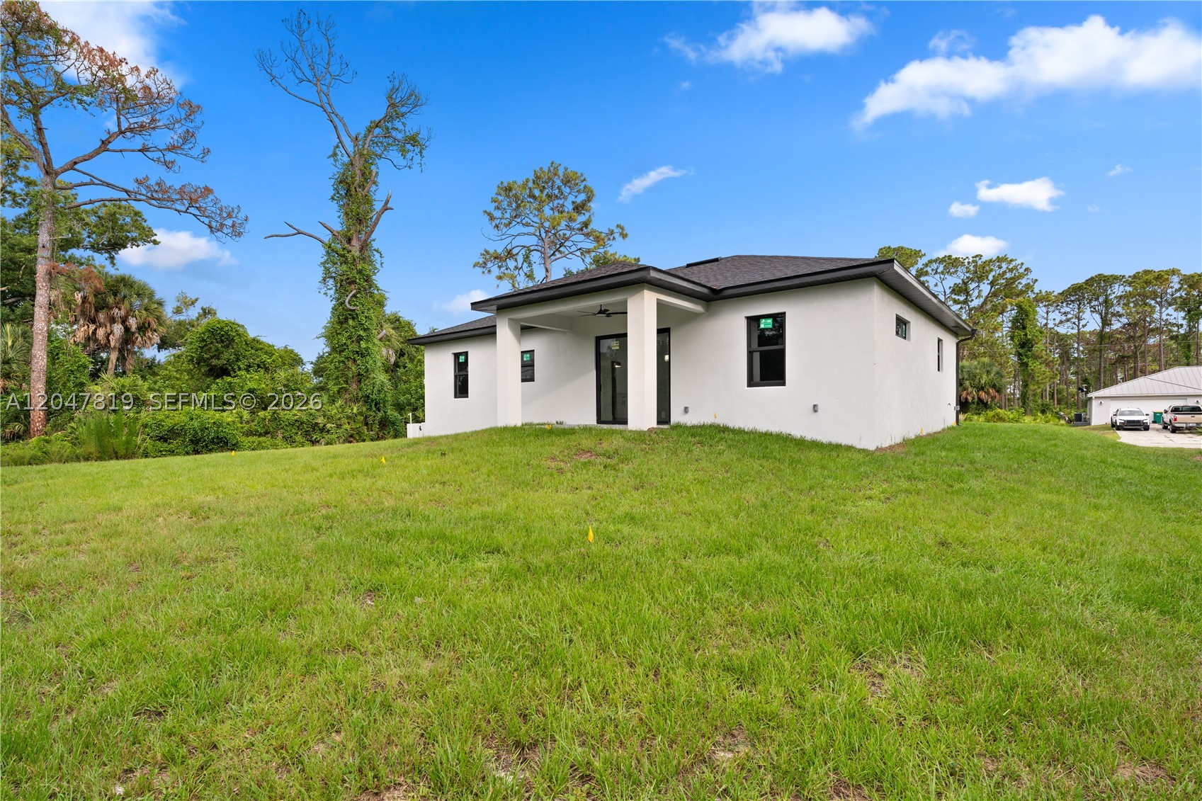 12086 Chamberlain Blvd Property Photo 32