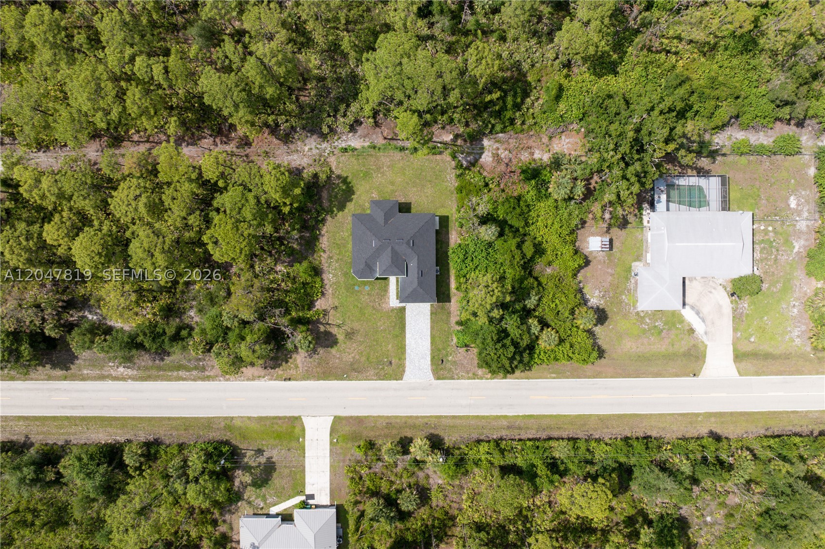 12086 Chamberlain Blvd Property Photo 37