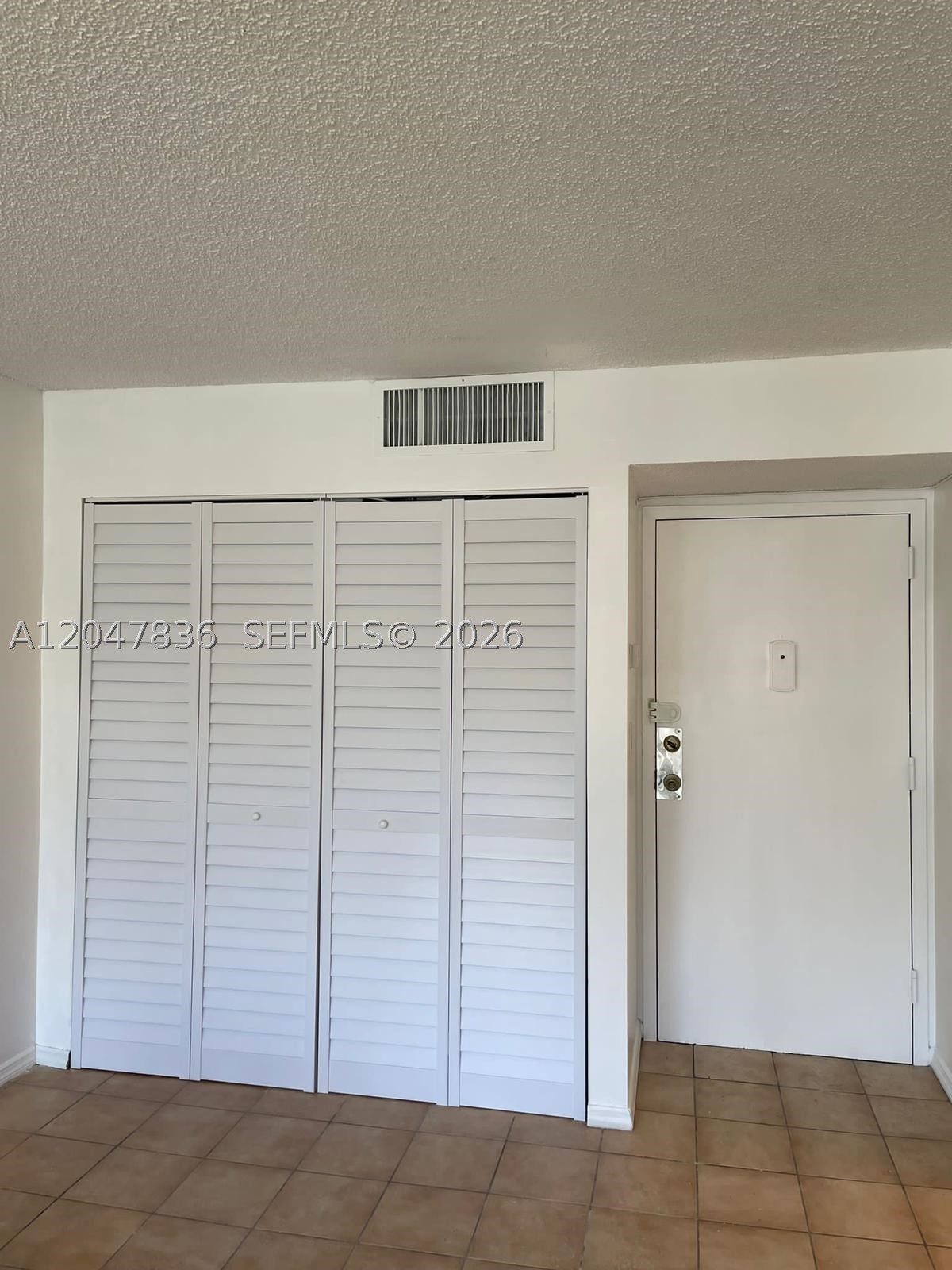 17011 N Bay Rd 816 Property Photo 17