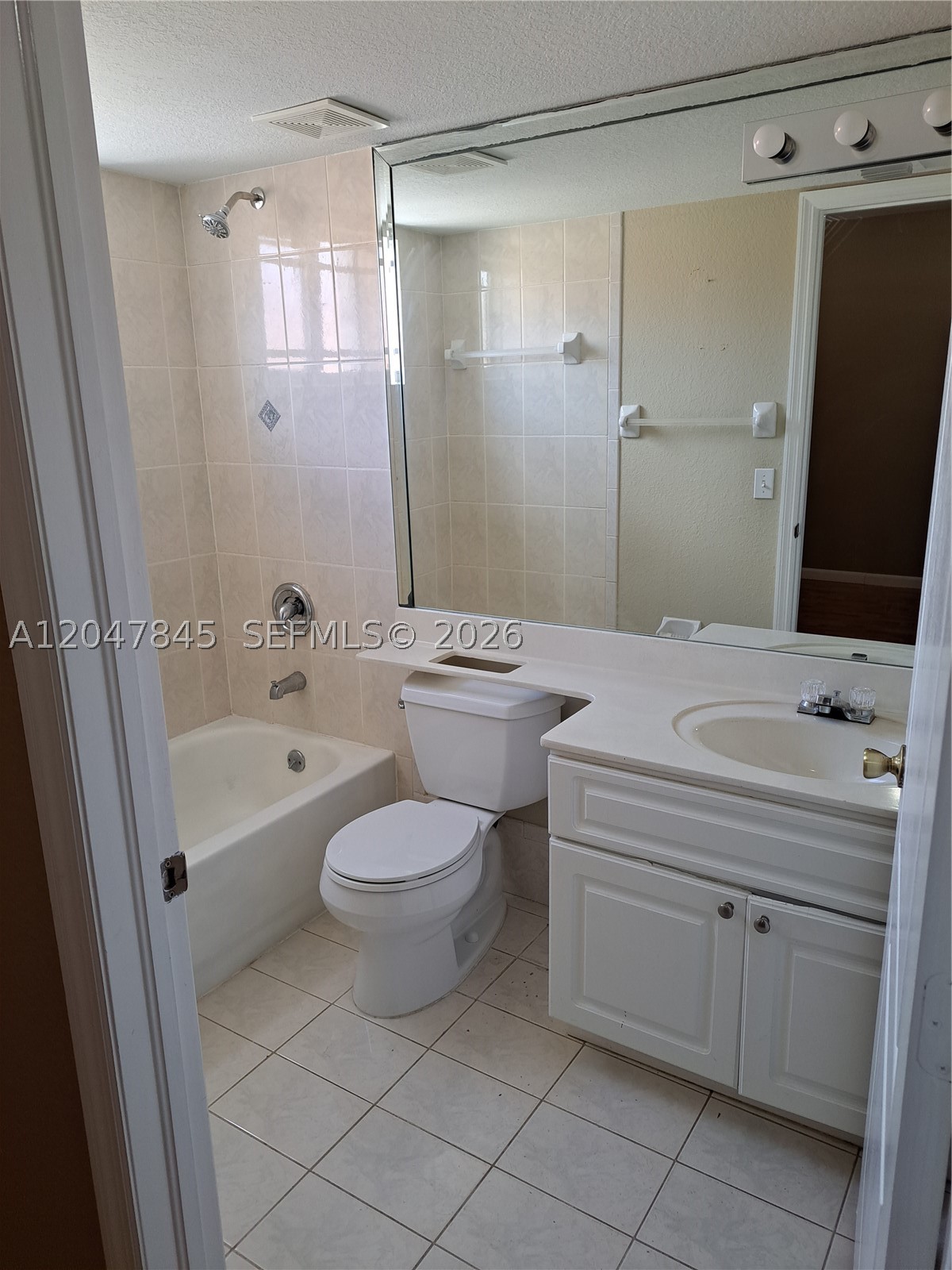 17318 Nw 74th Ave 202 Property Photo 19