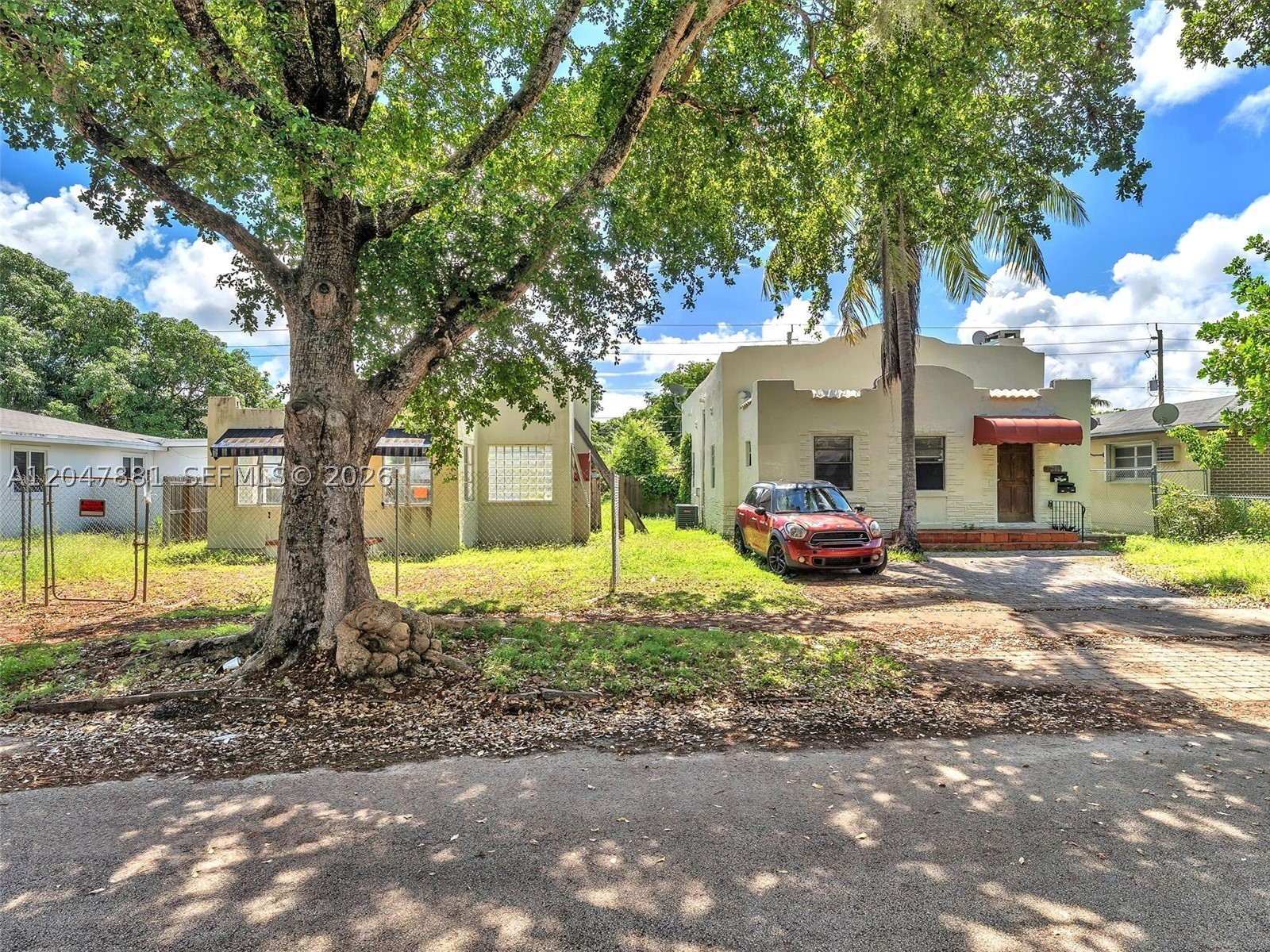 1932 Dewey St Property Photo 27