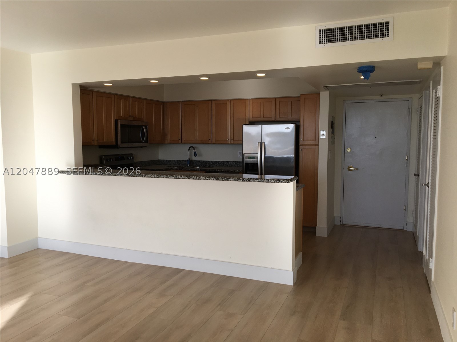 5700 Collins Ave 6j Property Photo 16