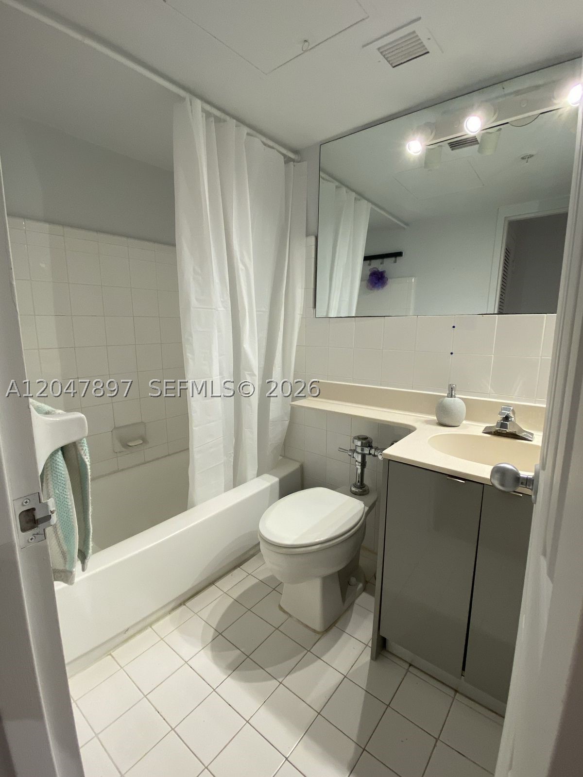 1500 Bay Rd 1408s Property Photo 8