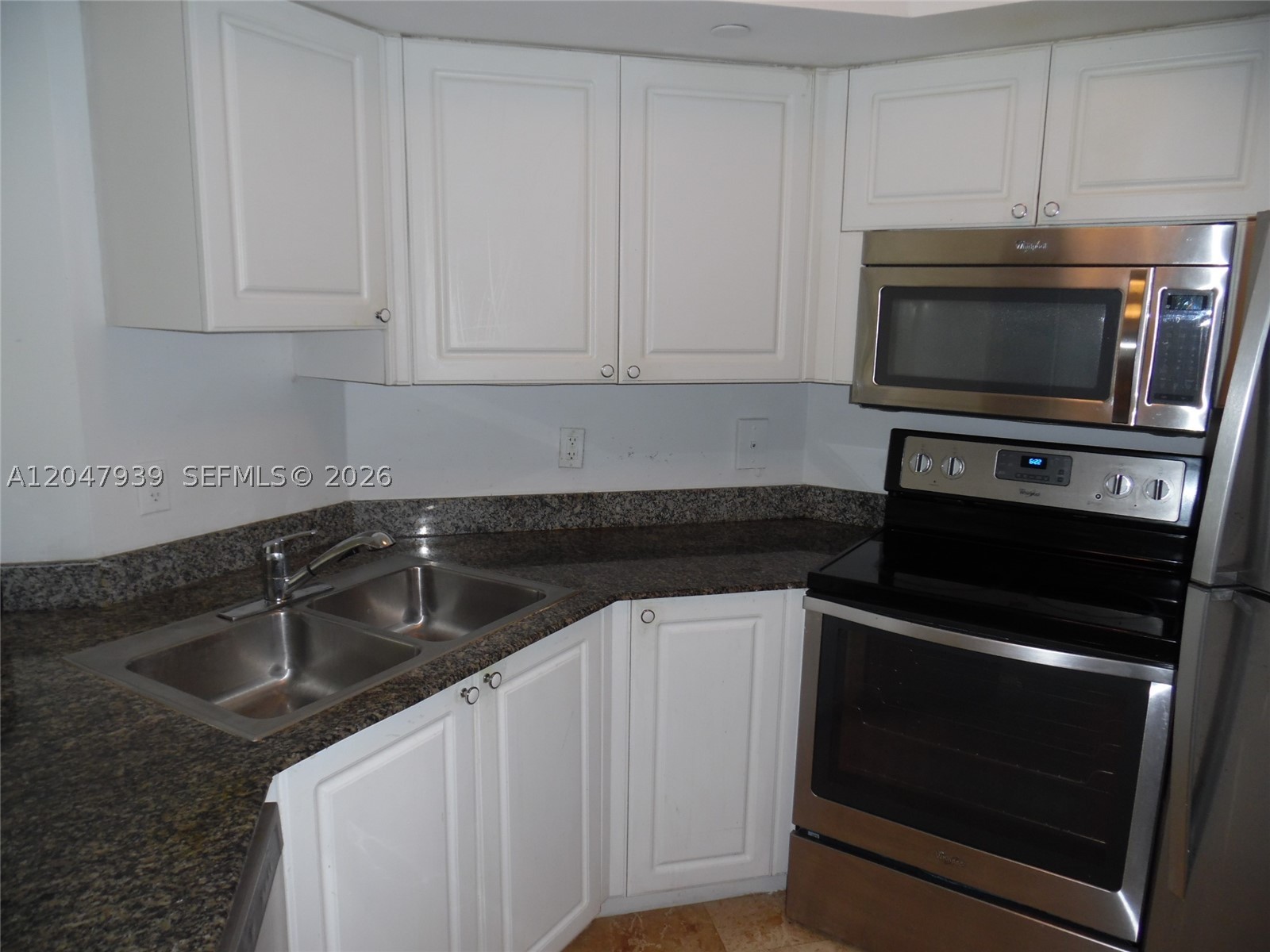 8911 Collins Ave 1102 Property Photo 4