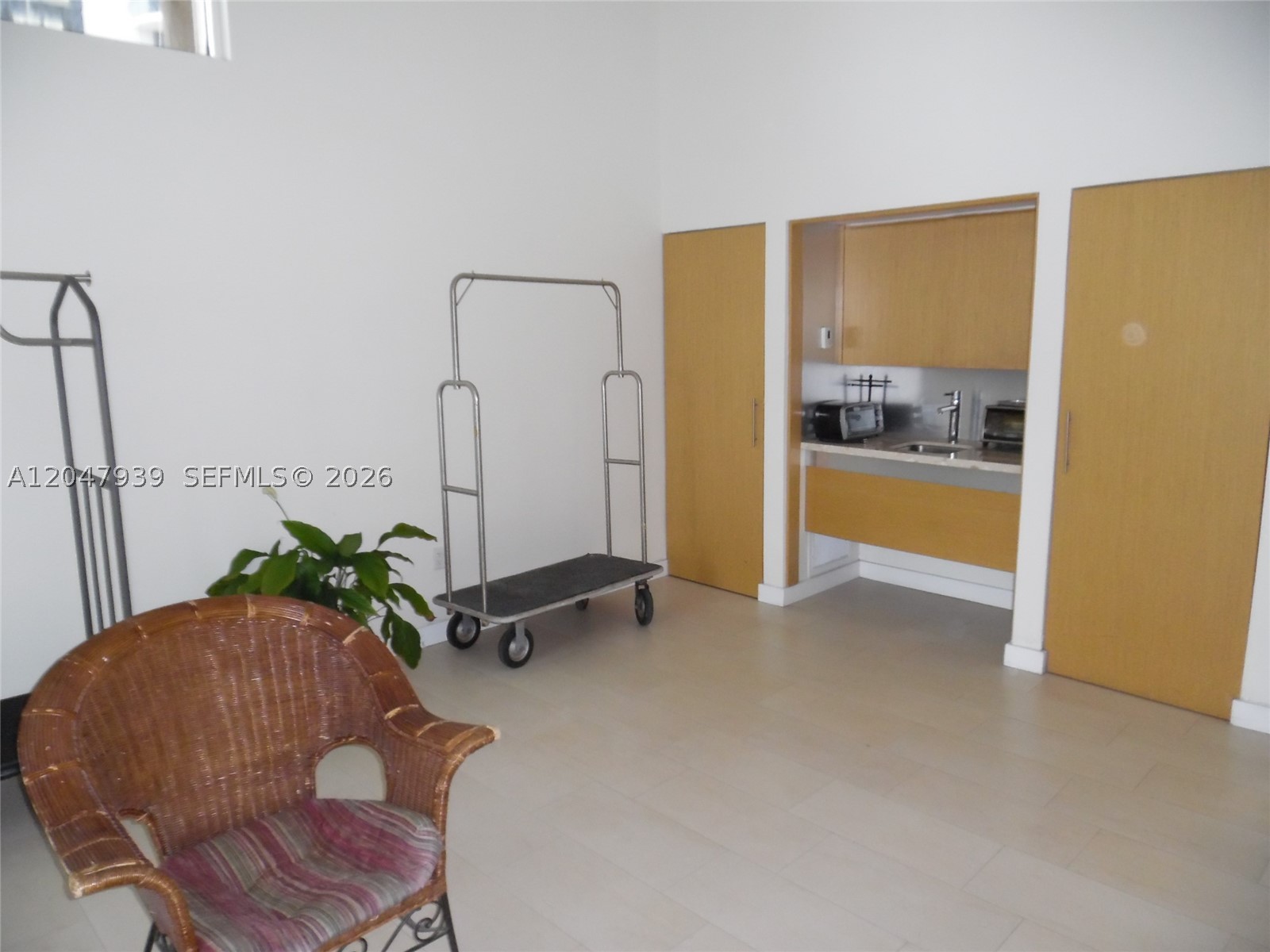 8911 Collins Ave 1102 Property Photo 30