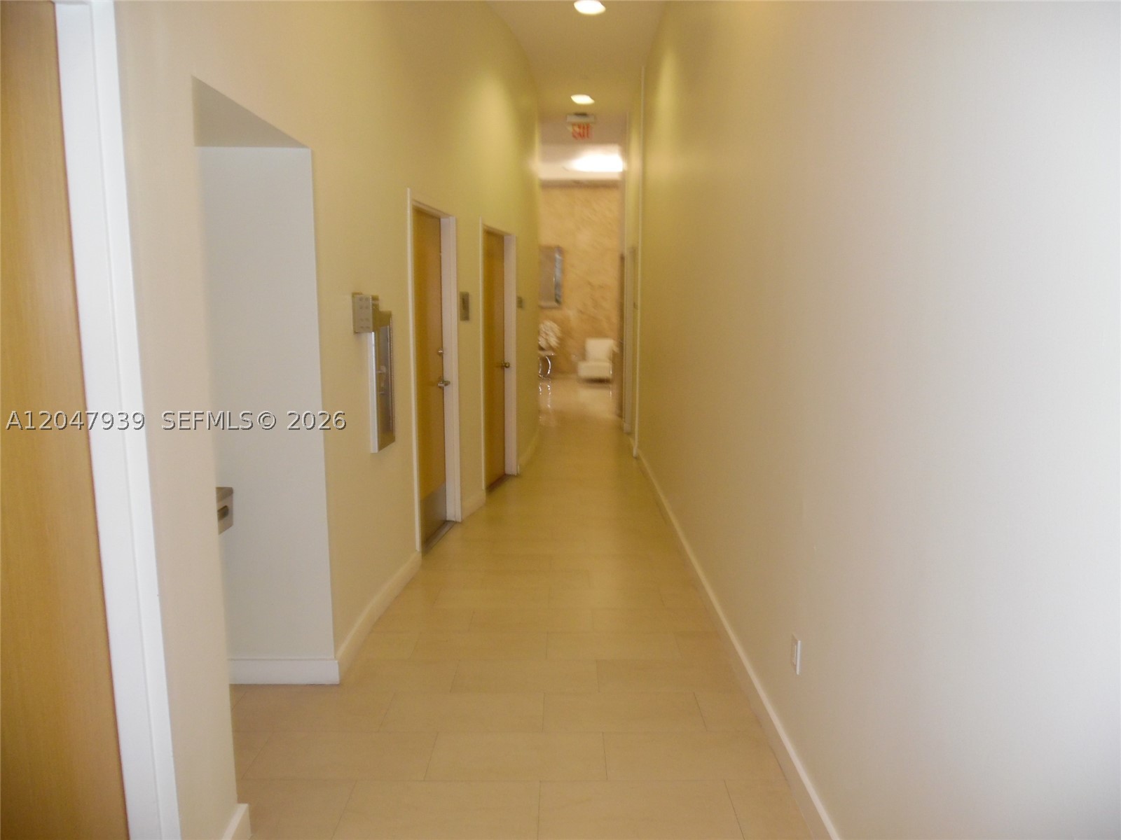 8911 Collins Ave 1102 Property Photo 31