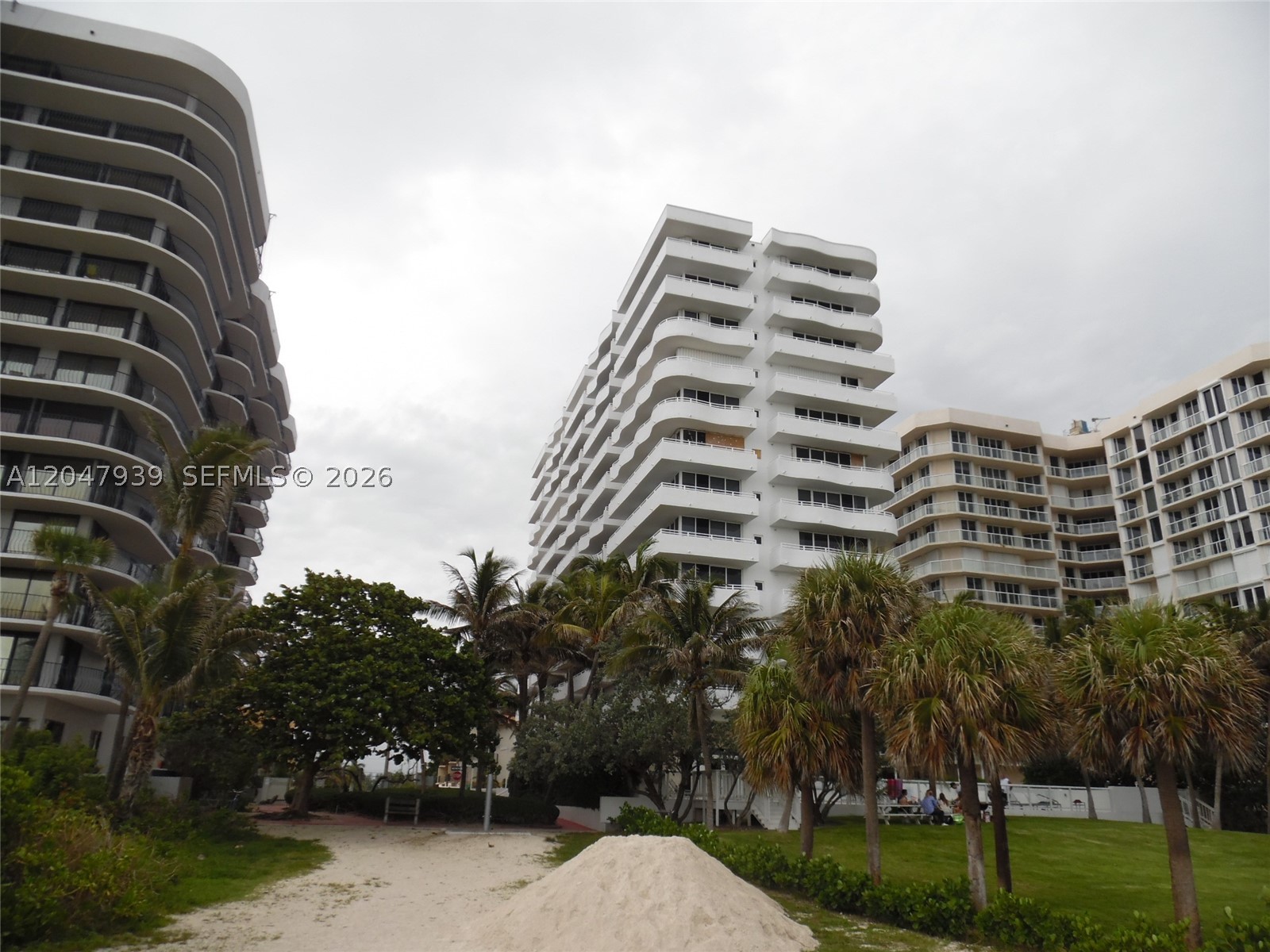8911 Collins Ave 1102 Property Photo 35